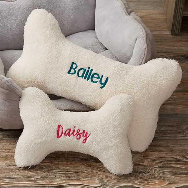 Personalization Universe Personalized Dog Bone Pet Pillow - Soft, Plush Dog Bed Accesory with Custom Name Embroidery, Zipper Closure, Ideal for Small to Medium Dogs, Emroidered with Dog's Name