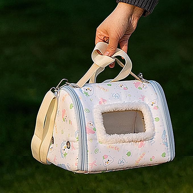 Travel Bird Carrier, Window Parrot Box, Portable Transport Case with Breathable Feature, Lightweight Bird Cage for Small Birds, Pet Carrier with Easy Carry Design for Outdoor Adventures