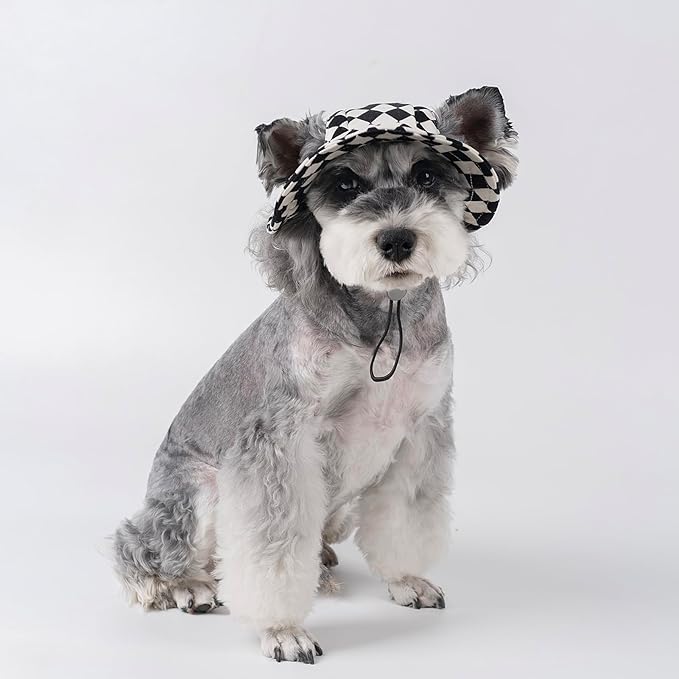Pet hat with Ear Holes Sunscreen Baseball Cap Suitable for Small and Medium-Sized Dogs Outdoor Climbing hat in Summer Pet Products (Black and White, Medium)