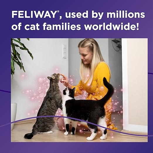 FELIWAY MultiCat 30 Day Cat Calming Plug In Pheromone Diffuser Starter Kit, 48ml - Helps Reduce Conflicts and Signs of Tension in Multi-Cat Households