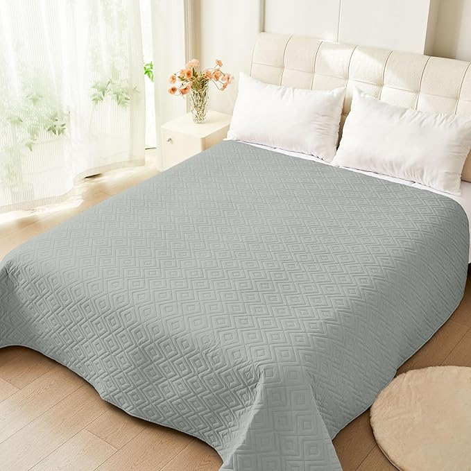 hyha Waterproof Dog Blanket, Soft Pet Bed Blankets, Waterproof Sofa Couch Cover for Dogs Washable, Reversible Pet Couch Covers for Sofa Furniture (82x82 Inch, Grey/Dark Grey)