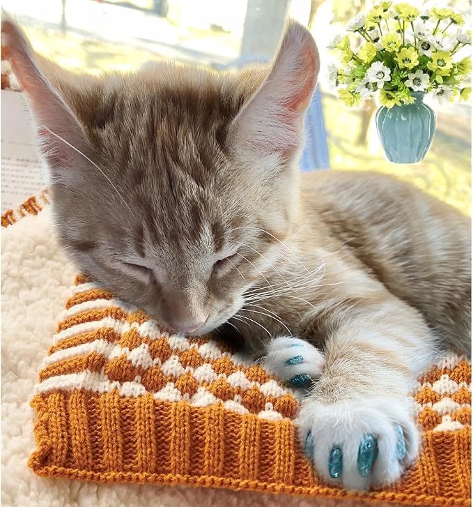 VICTHY 160pcs(16 Colors) Cat Nail Caps Cat Claw Caps Cat Nail Covers with Adhesives and Applicators (Medium)