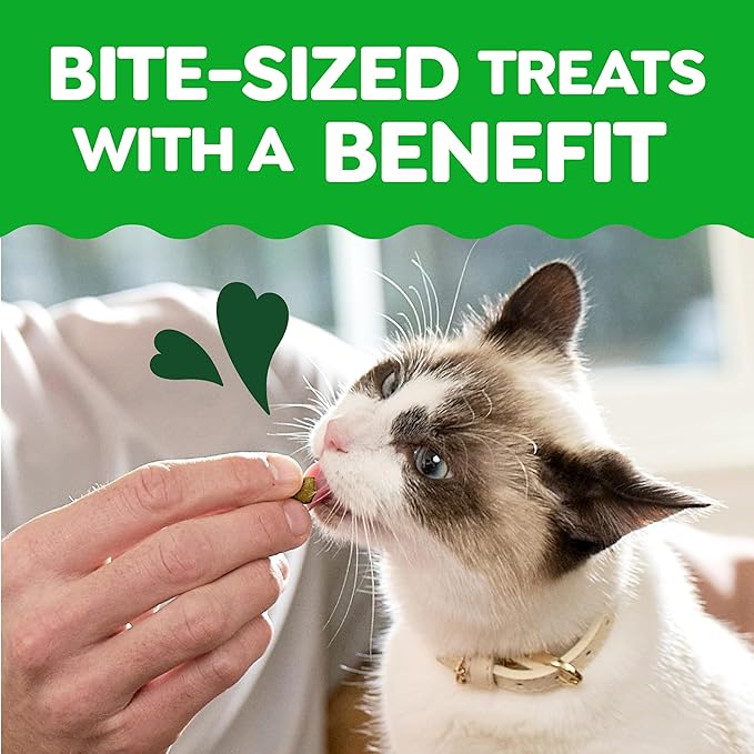 Greenies Cat Treats, Feline Smartbites, Skin & Fur Health, Crunchy and Soft Cat Treats, Chicken Flavor, 4.6 oz. Pack